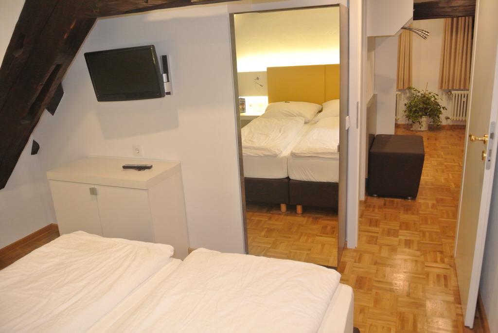 Hotel-Restaurant Goldenes Lamm Dinkelsbühl Habitación foto